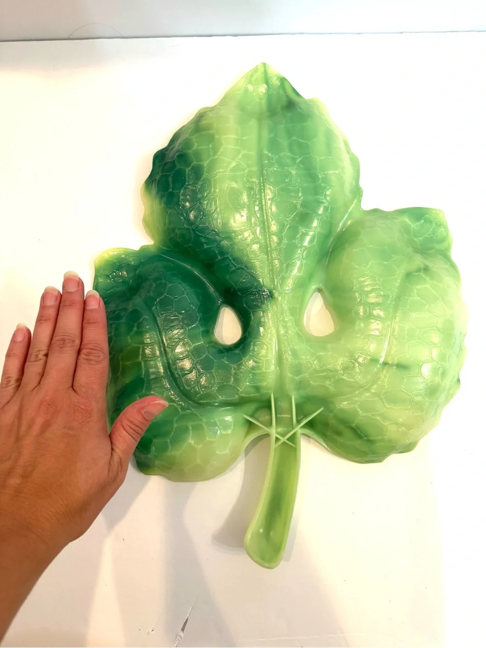 Vtg Serving Tray Cabbage Leaf MCM Green Plastic Swirl Party Platter A Lucky Wish